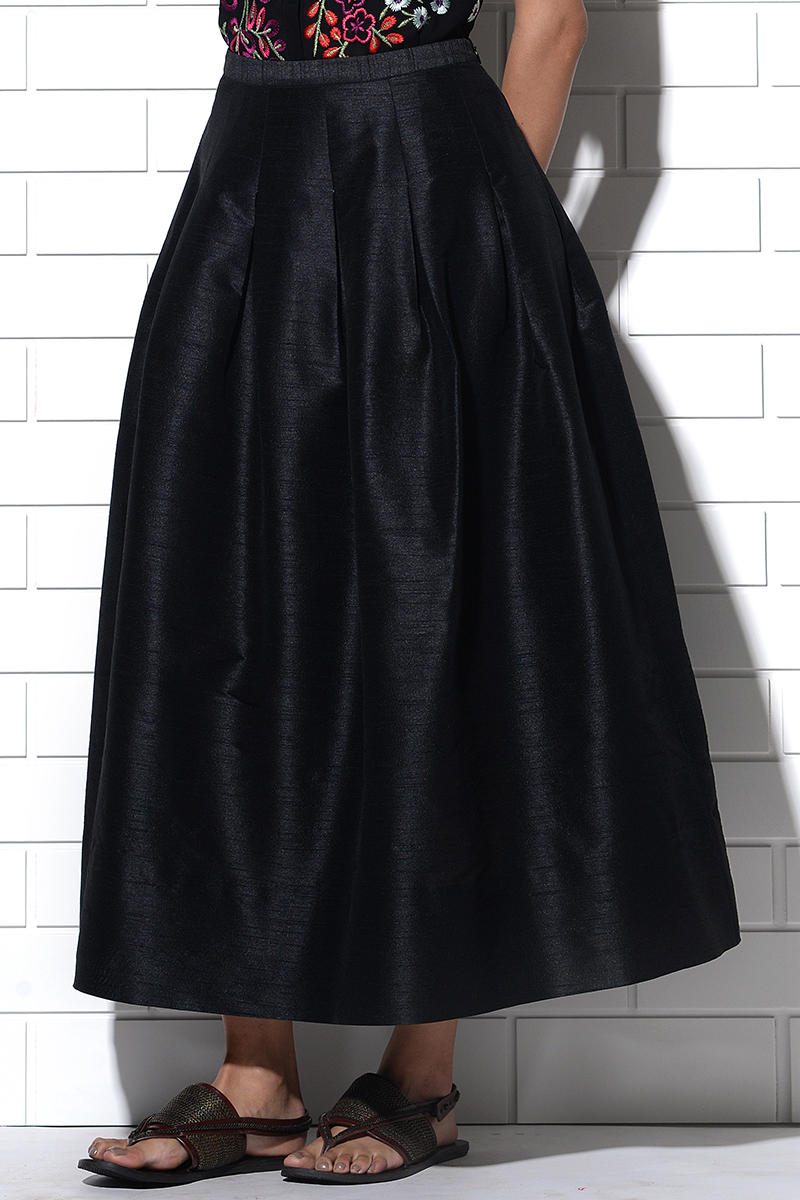 Tavolara skirt in black